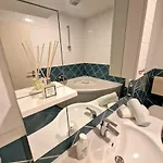 Milos Макарска